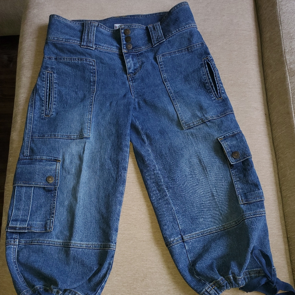 Size 9 Denim Capris